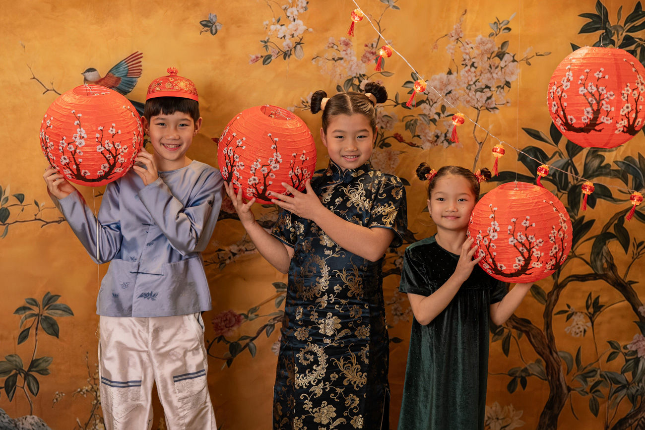 sesion de fotos de embarazada en familia en dos hermanas
