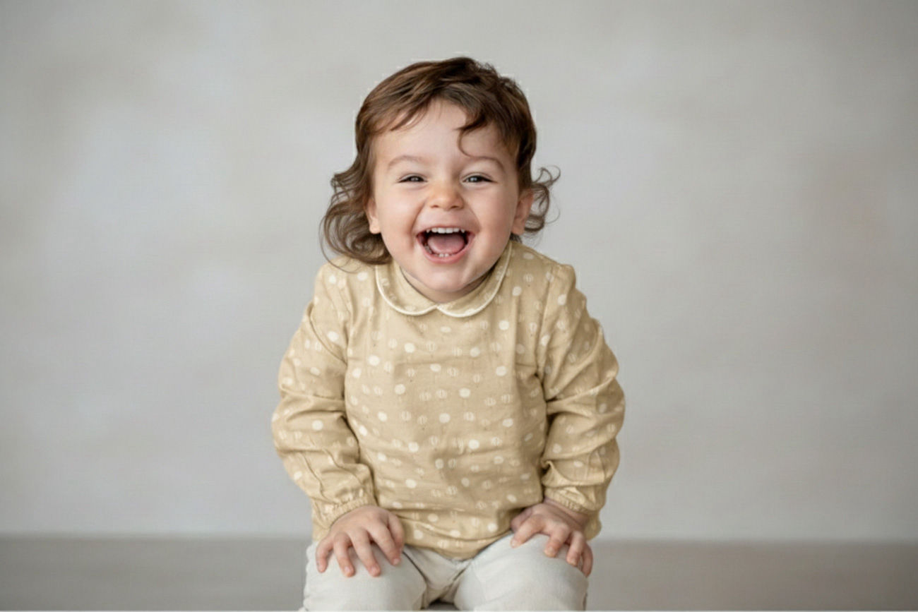 sesion de fotos de embarazada en familia en dos hermanas